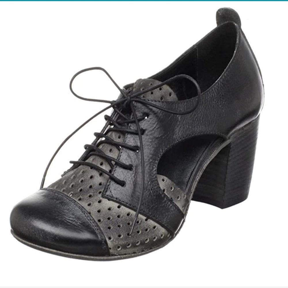 🎉 Gorgeous Italian RETRO VIBE Lace Up Oxford Heels in box Cap Toe 2 TONE US 8.5 - Picture 2 of 11